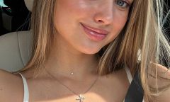 Индивидуалка Первокурсница  Тел. +7 979 072-96-11